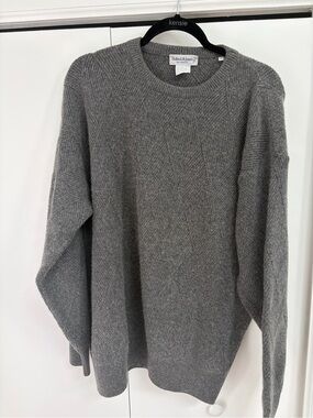 Bullock & Jones Men's Gray Crewneck Sweater